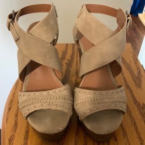Tan Summer Wedges